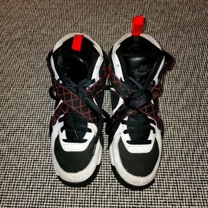 Nike Mens Air Raid Basketball Sneakers Shoes Black Red White 642330-100 Size 10